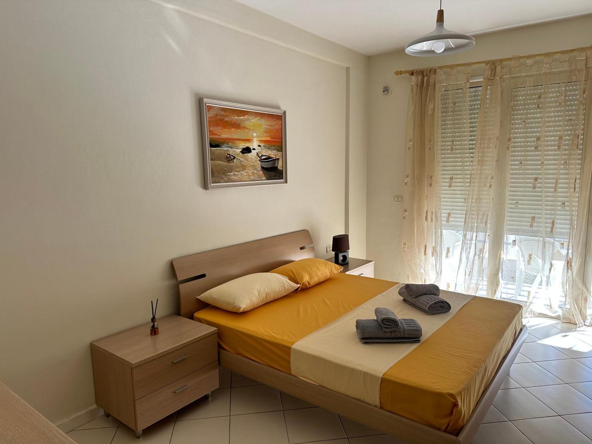Sunrise Apartment Near The Center تيرانا المظهر الخارجي الصورة